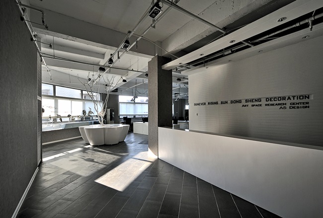 辦公室裝修硬裝基礎設施完成后,怎么搭配軟裝呢?