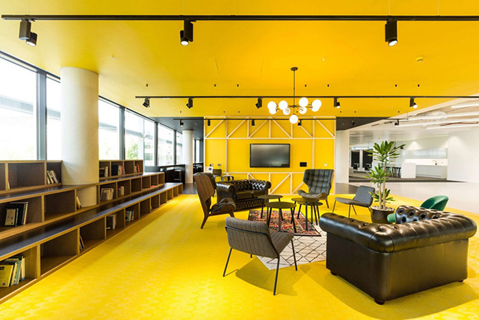 如何更好地處理辦公室設(shè)計(jì)裝修的配色問題?